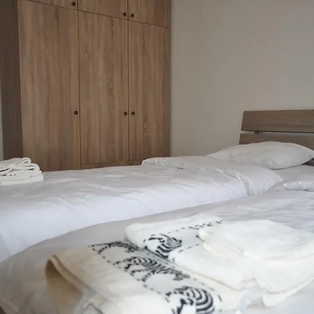 Appartement Lux Near The Center & Station *