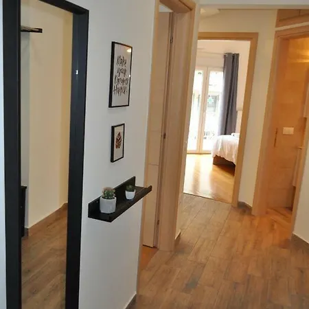Appartement Lux Near The Center & Station *